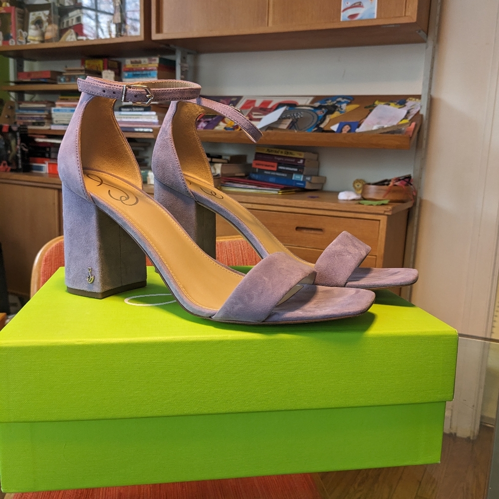 Boxed Sam Edelman Daniella Block Heel Lavender Suede Square Toe Pumps